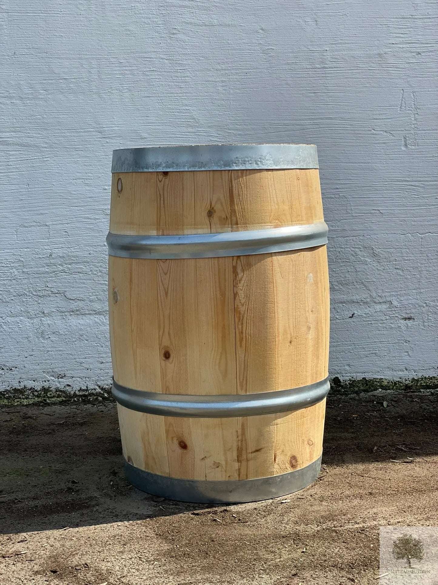 Halv trätunna i furu - Höjd 38 cm diameter 52 cm Olivträdsbutiken